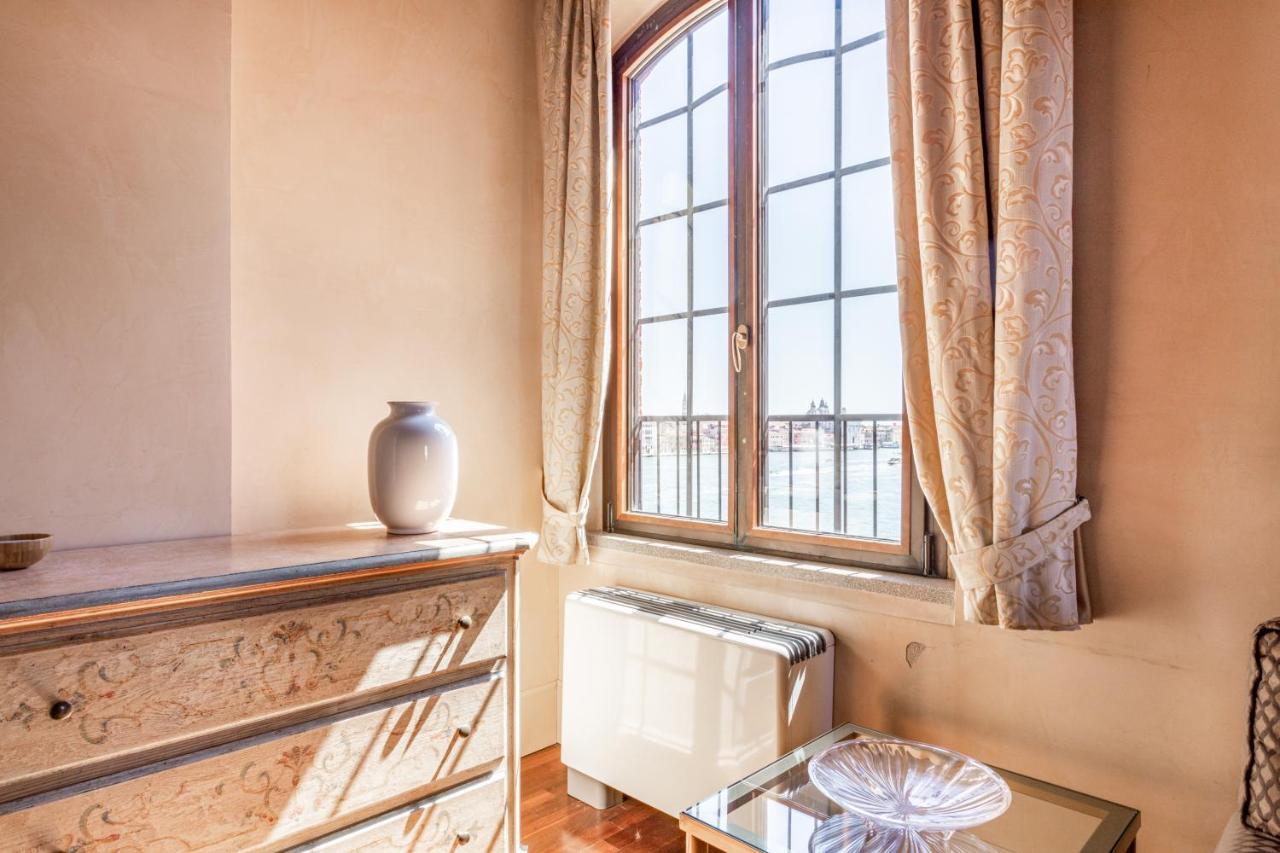 Molino Stucky Residence Suites II Venesia Bagian luar foto